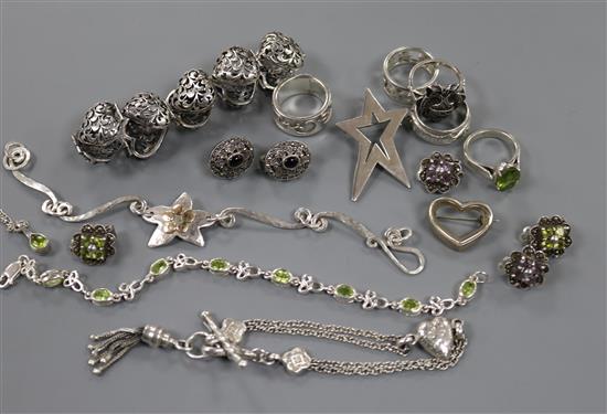 A small quantity of assorted modern silver jewellery including bracelet, rings, brooches etc.